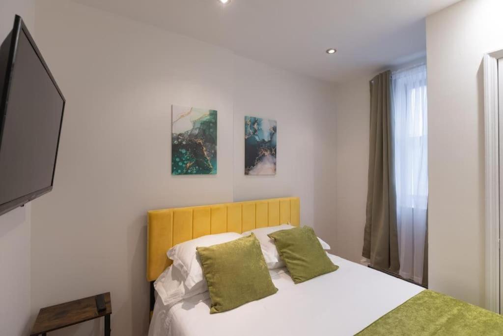 Stylish 5 Bedroom Apt In Nyc! New York