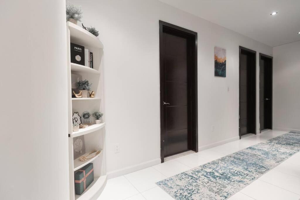 Stylish 5 Bedroom Apt In Nyc! New York